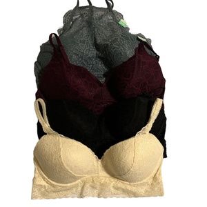 PINK Victoria’s Secret’s Bra Bundle Size Large